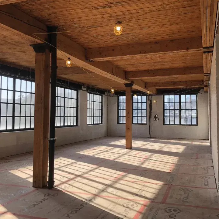 Discover essential strategies to protect mass timber during construction and ensure durability and aesthetic integrity.