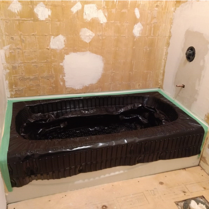 Bathtub Protection Liner - In Use